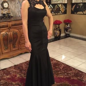 Used just 4 hours!!!very elegant evening dresses